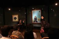 ガレリア画廊つつじ座る160529_044